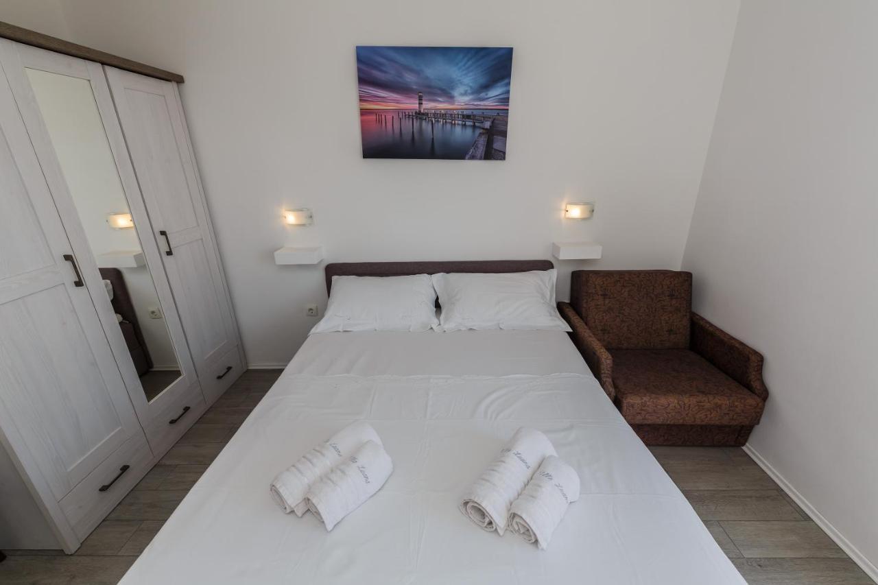 Villa Luana Вис Екстериор снимка